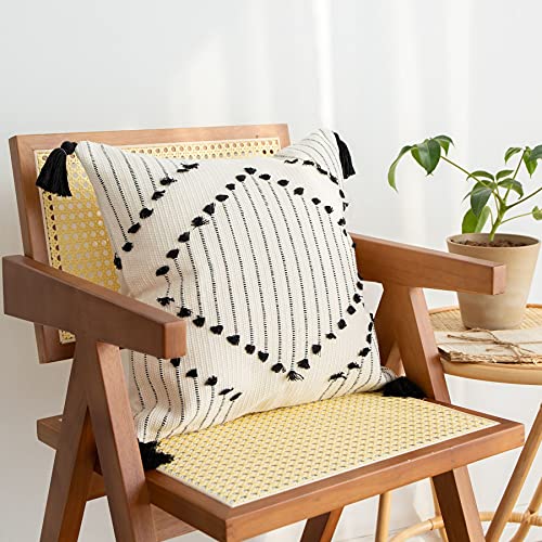 LIGICKY Decorative Boho Tassel Throw Pillow Covers for Couch Sofa Bedroom Living Room Home Decoration Diamond Square Woven Cotton Cushion Cover Modern Black and White Pillow Cases, 18 x 18 Inch - color: Black and Off White (Big Diamond), size: 18" x 18" (