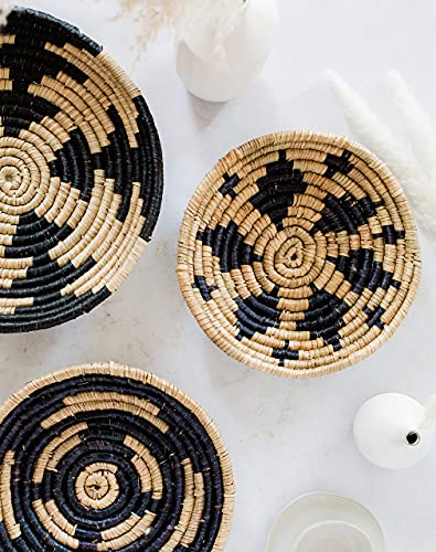 Wall Basket Decor, Woven Hanging Set of 3, Boho Circular Flat Decorative Baskets - Natural Seagrass Bowls for Living Room, Bedroom, Rattan Wall Decor Art - Handwoven (Black)