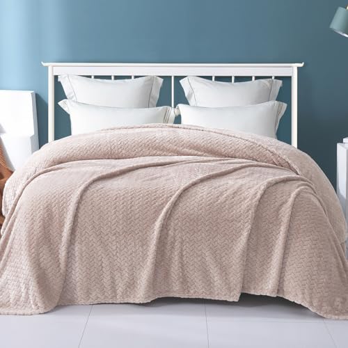 Exclusivo Mezcla Fleece Twin Size Blanket for Bed, 90x66 Inches Soft Cozy Jacquard Flannel Blankets, Lightweight Fuzzy Plush for Women, Camel - color: Camel, size: Twin ( 90x66 IN )