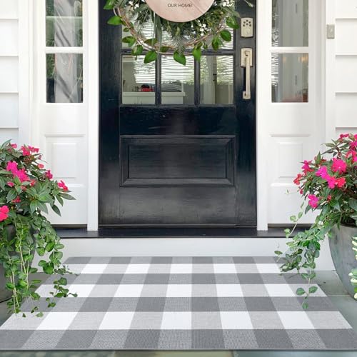 IOHOUZE Buffalo Plaid Checkered Rug 27.5" X 43" Front Door Mats, Washable Area Rugs for Front Porch Decor, Spring Summer Welcome Mats Outdoor, Gray White Rug for Farmhouse/Entryway/Home Entrance - color: Grey and White, size: 2'4" x 3'8" (Rectangular)