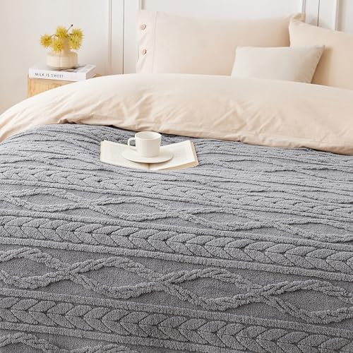 COOVA Grey Fleece Queen Blanket for Bed - Super Soft Cozy Plush Fuzzy Blanket for Sofa,Premium Sherpa Warm Large Throw for Women,Couch,Chair,90x90 Inches - color: Light Grey, size: 90“x90”