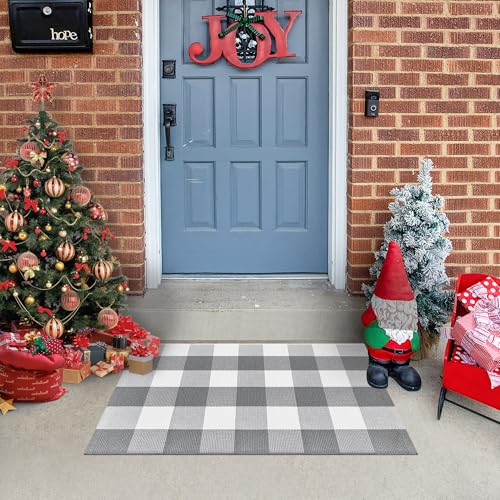 Buffalo Plaid Outdoor Rugs 2 x 3 Grey and White Rug, Front Door Mat Washable Small Throw Rug for Kitchen Entryway Patio Bathroom Farmhouse Decor Area Rug - color: Grey and White, size: 2‘×3’