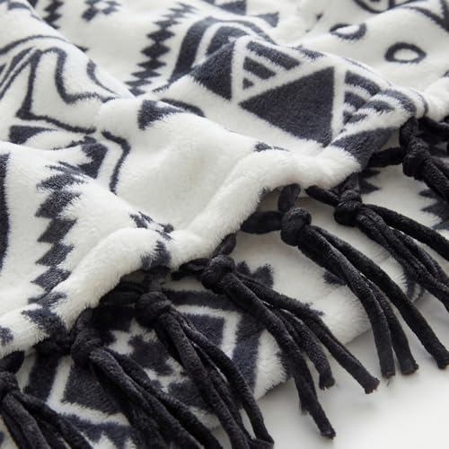 CASAAGUSTO Boho Throw Blanket with Tassel, Farmhouse Western Flannel Bohemian Blanket, Vintage Native Mexican Decorative Throw, Ideal for Gifting (60x80 Inches, Black and White) - color: Black and White, size: 60X80