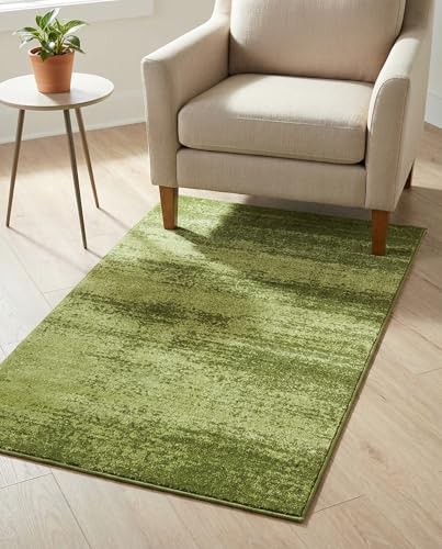 Rugs.com - Angelica Rug – 3' 1 x 5' 3 Green Easy-Clean Rug – Ideal for Kitchens, Entryways, and Bathrooms - color: Green, size: 3'3" x 5'3" (Rectangular)