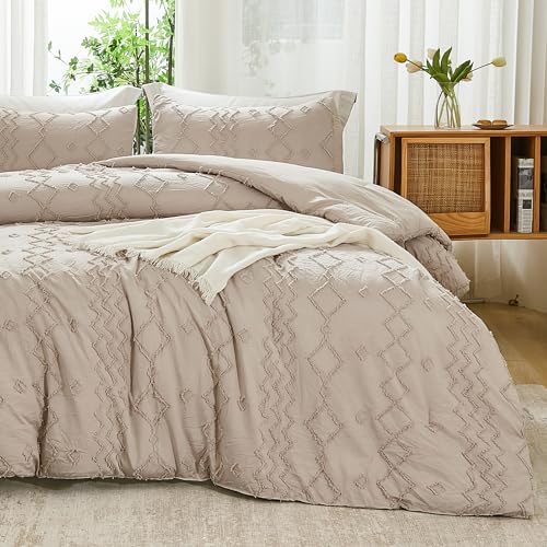 Andency Queen Comforter Set Khaki, 3 Pieces Boho Tufted Lightweight Fall Bedding Comforter Set for Queen Bed, Soft Fluffy Bed Comforter Tan (90x90In Comforter & 2 Pillowcases) - color: 01 - Khaki, size: Queen(90"x90")
