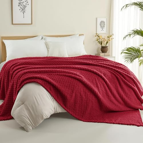 Exclusivo Mezcla Twin Size Fleece Blanket for Bed, Extra Soft Warm Decorative Fuzzy Blanket for Women, Lightweight Cozy Bedding Blankets, 60x80 Inches, Deep Red - color: Deep Red, size: Twin ( 60x80 IN )