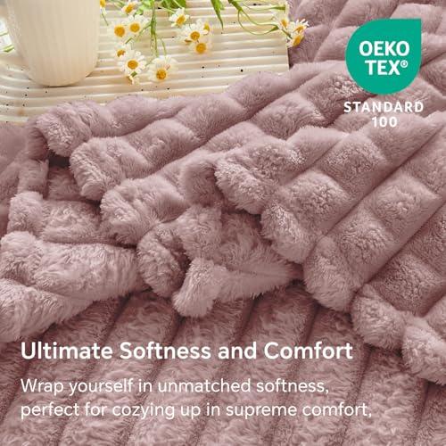 BEDELITE Berry Purple Throw Blanket for Couch - Super Soft Lightweight 3D Checkered Fluffy Fuzzy Fleece Blanket, Luxurious Plush Cozy Summer Blanket for Home Room Decor, Gift for Women, 50"x60" - color: Berry Pulple, size: Throw(50"x60")
