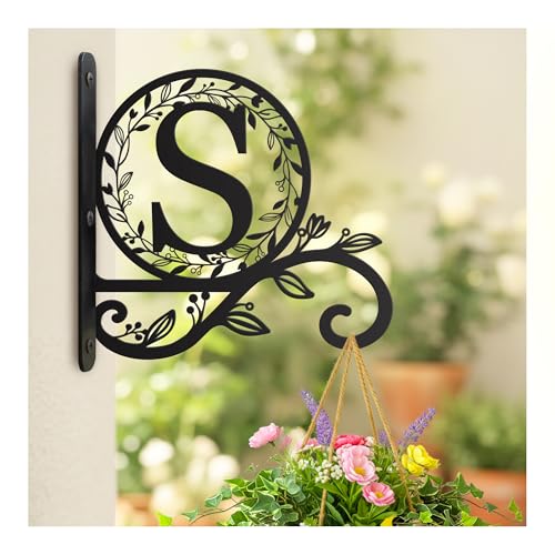 Metal Initial Letter S Plant Hanger Bracket, Decorative Wall Mount Hanging Plant Hook, Monogram Floral Leaf Garden Decor for Hanging Baskets, Bird Feeders, Lanterns, Wind Chimes - style: S