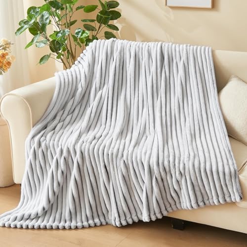 NEWCOSPLAY Super Soft Twin Blanket Black and White Premium Silky Flannel Fleece 3D Ribbed Jacquard Lightweight Bed Blanket All Season Use (Black and White Ribbed, Twin(60"x80")) - color: Black and White Ribbed, size: Twin(60"x80")