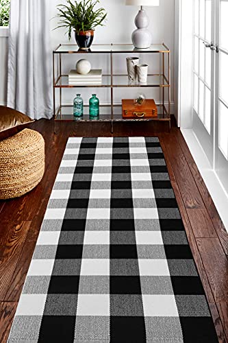 Winwinplus Buffalo Check Area Rug, Plaid Runner Rug Cotton Hand-Woven Machine Washable Checkered Runner Rug, Black and White Floor Rugs for Kitchen/Bathroom/Bedroom, 2 ' x 6 ' - color: Black and White Plaid, size: 23.6'' x 70.9''