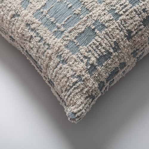 Woven Jacquard Throw Pillow Cover, Pack of 1 Geometric Pattern Textured Decorative Cushion Covers for Sofas, Couches, Fade Resistant Pillow for Sofa & Couch, Teddy, Blue, 18x18 Inch - color: Blue