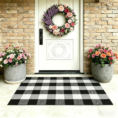 MUBIN Cotton Buffalo Plaid Rug, 27.5x43 Black and White Outdoor Rug Front Door Decorative Mat, Washable Doormat Foldable Area Rug Layered Door Mats Rug for Front Porch, Entryway, Patio - color: Black White Plaid, size: 2'3" x 3'7" (Rectangular)