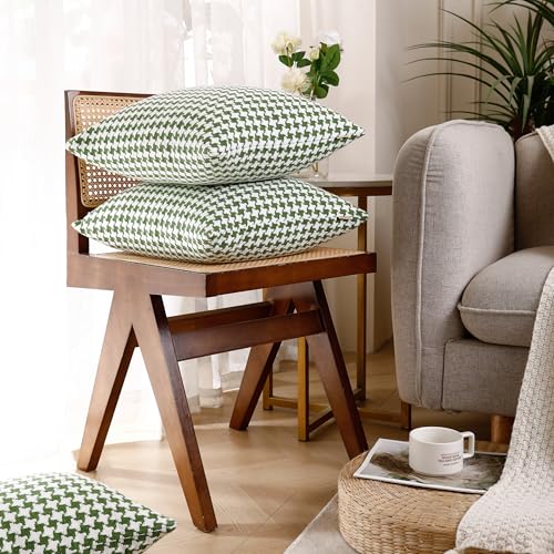 Perfect Combination of Green and White Throw Pillows, Exquisite Windmill Texture Pattern, is The Choice to Decorate The Farmhouse Living Room Sofa to Enhance The Visual Enjoyment - color: Green White, size: 18" x 18" (Pack of 2)