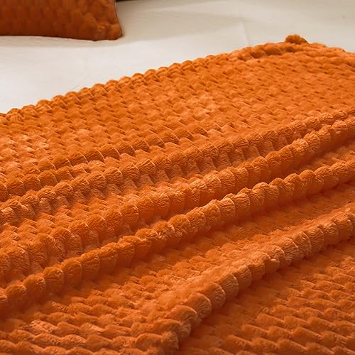Vessia Flannel Fleece King Size Bed Blanket(108x90 inch), 3D Jacquard Burnt Orange Fuzzy and Warm Blanket for Adults, 300GSM Super Soft Touch Cozy Lightweight Home Decor for All-Season - color: Burnt Orange-3d, size: 108x90 inch
