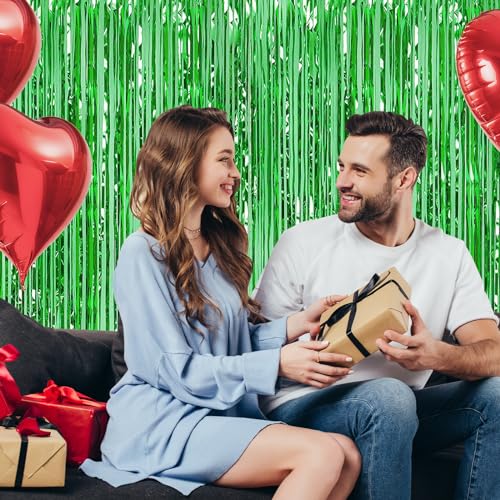 30 Pack Green Foil Fringe Curtain Backdrop, 3.3x8.2 Feet Metallic Tinsel Streamer Curtains Photo Booth Props for Birthday/Wedding/Bachelorette/Baby Shower/Christmas/New Year/Disco Party Decorations - color: Green