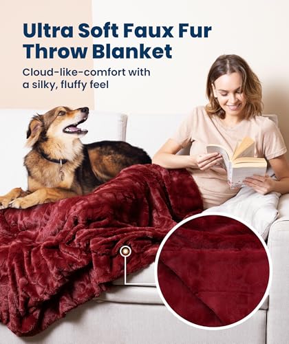 Everlasting Comfort Soft & Comfortable Red Faux Fur Throw Blanket for Couch - (50"x65") Minky & Fluffy Fall Blankets & Throws, Plush Fuzzy Cover for Bed, Sofa & Living Room - Cozy Home Decor - color: Red