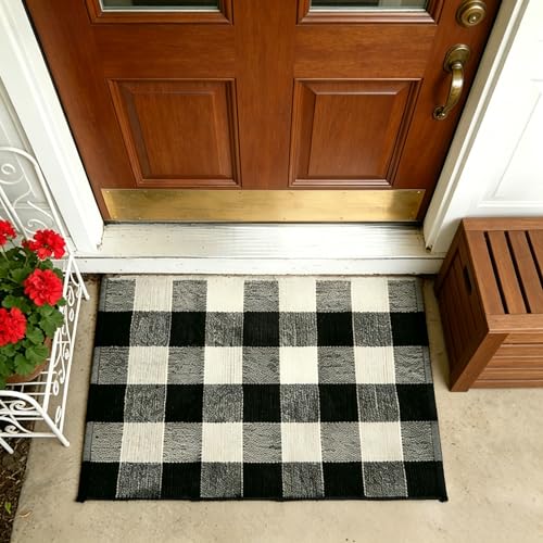 MUBIN Cotton Buffalo Plaid Rug, 2'x3' Black and White Outdoor Rug Front Door Decorative Mat, Washable Doormat Hand-Woven Foldable Area Rug Layered Door Mats Rug for Front Porch, Entryway, Patio - color: Black White Plaid, size: 2' x 3' (Rectangular)
