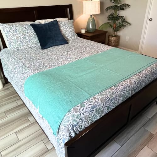 Open Road Goods Solid Color Mexican Yoga Blanket – Large Handwoven Throw for Yoga, Beach, Camping or Home – Soft and Durable Cotton Blend - color: Mint Blanket