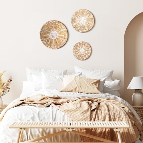 Glenmal 3 Pcs Boho Wall Basket Decor Decorative Bulrush Woven Basket Wall Decor Art Farmhouse Handmade Hanging Baskets with African Design for Living Room Display Table Settings Kitchen Home(Bright) - style: Bright
