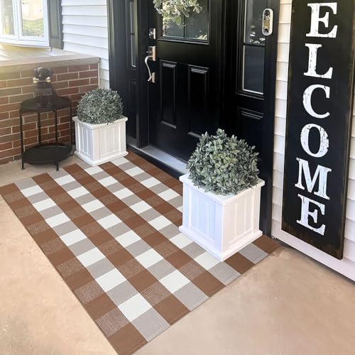 KILOCOCO Buffalo Plaid Checkered Rug 3'x5' Front Door Mat Outdoor Brown and White Entryway Rugs Cotton Washable Front Porch Rug Layered Doormats for Patio Farmhouse Entry Kitchen Laundry Room - color: Brown and White, size: 3' x 5' (Rectangular)