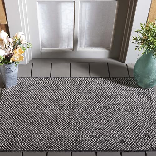 SAFAVIEH Outdoor Accent Rug 2'x3'7" - Courtyard Collection - Coastal Design, Black & Beige, Durable & Easy Cleaning, Ideal for Patio, Entryway, Mudroom, Backyard (CY8022-36621) - color: Black/Beige, size: 2' x 3'7" (Rectangular)