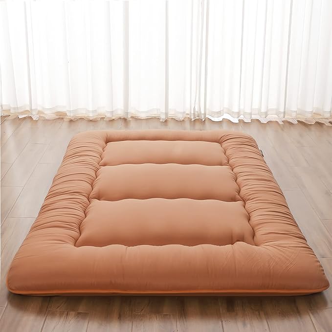 Japanese Floor Mattress, Futon Mattress with Portable Storage Bag and Washable Cover, Roll Up Thick Tatami Mat Suitable for Camping, Guest Room, Light Coffee, Queen