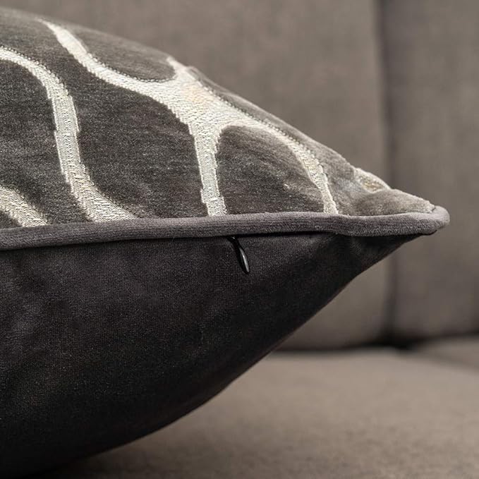 Yangest Silver Grey Square Throw Pillow Cover Wavy Velvet Cushion Cover Modern Zippered Pillowcase for Sofa Couch Bedroom Living Room Chair, 18 x 18 Inch