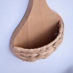YRMT Small Hanging Basket for Wall Decor Water Hyacinth Woven Hanging Planter for Artificial Plants Flowers Home Decor for Livingroom Bedroom (Round Shape)
