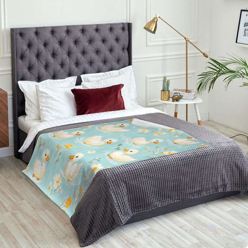Duck Blanket Warm Plush Duck Flannel Throw Blanket Super Soft Fleece Cozy Fuzzy Ducks Stuffed Animal Blanket Gifts for Kids Teens Adults Room Decor 30"X40" - color: Duck, size: 30"X40"