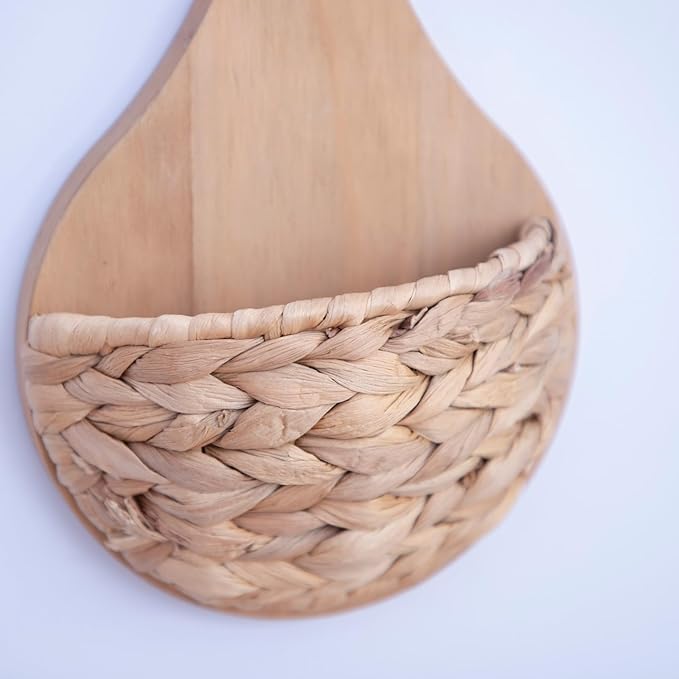 YRMT Small Hanging Basket for Wall Decor Water Hyacinth Woven Hanging Planter for Artificial Plants Flowers Home Decor for Livingroom Bedroom (Round Shape)
