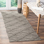SAFAVIEH Montauk Collection Accent Rug - 3' x 5', Black, Handmade Cotton, Ideal for High Traffic Areas in Entryway, Living Room, Bedroom (MTK821D) - color: Black, size: 3' x 5' (Rectangular)