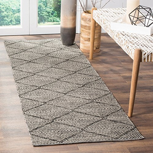SAFAVIEH Montauk Collection Accent Rug - 3' x 5', Black, Handmade Cotton, Ideal for High Traffic Areas in Entryway, Living Room, Bedroom (MTK821D) - color: Black, size: 3' x 5' (Rectangular)