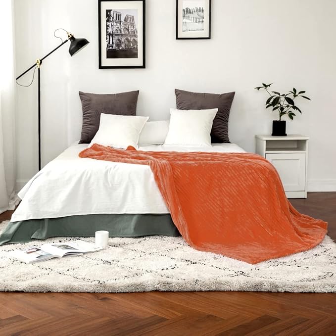 MIULEE Burnt Orange Fleece Throw Blanket for Couch 300GSM Super Soft Lightweight Plush Striped Throws, Warm Cozy Breathable Ribbed Blanket for Bed/Sofa, Twin Size 60"x80"