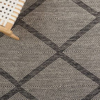 SAFAVIEH Montauk Collection Accent Rug - 2' x 3', Black, Handmade Cotton, Ideal for High Traffic Areas in Entryway, Living Room, Bedroom (MTK821D) - color: Black, size: 2' x 3' (Rectangular)