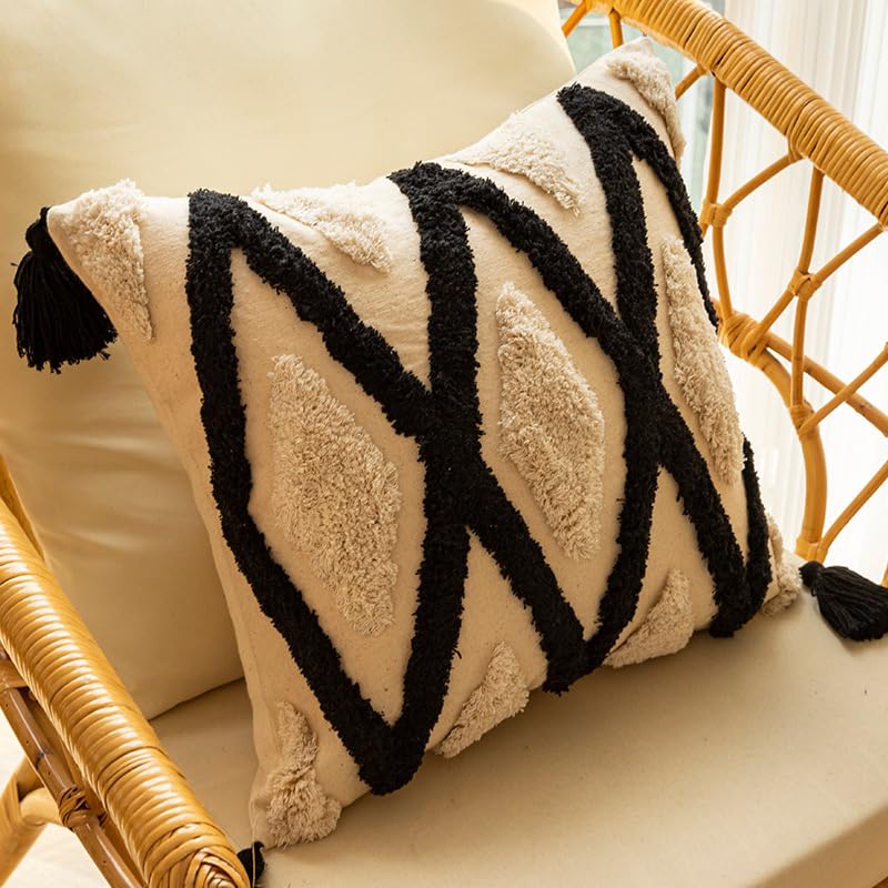 Boho Tufted Decorative Throw Pillow Cover, Cozy Bohemian Cotton Canvas Cushion Cover Tassels Pillow Case Home Decor 18 * 18inch,03