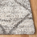 SAFAVIEH Hudson Shag Collection Accent Rug - 2' x 3', Grey & Beige, Modern Trellis Design, Non-Shedding & Easy Care, 2-inch Thick Ideal for High Traffic Areas in Foyer, Living Room, Bedroom (SGH281J) - color: Grey/Beige, size: 2' x 3' (Rectangular)