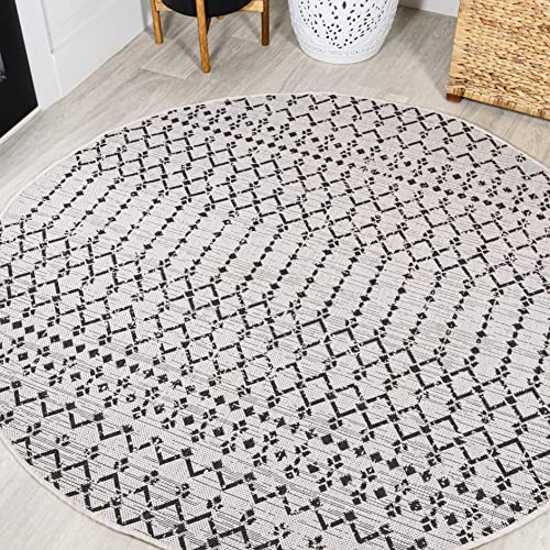 JONATHAN Y Moroccan Geometric Indoor Outdoor Round Area Rug 5 Ft Cream/Black, Ourika Textured Weave for Backyard, Patio, Porch, Easy-Cleaning, High Traffic, Pet-Friendly, Non-Shedding (SMB108I-5R) - color: Cream/Black, size: 5'3" (Round)