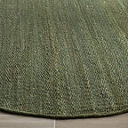 SAFAVIEH Natural Fiber Collection Area Rug - 4' Round, Green, Handmade Boho Fringe Woven Jute, Ideal for High Traffic Areas in Living Room, Bedroom (NF368G)