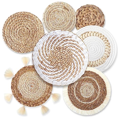 Beeveer 7 Pcs Boho Wall Baskets Decor Hanging Rustic Rattan Wicker Wall Basket for Farmhouse Living Rooms Bedrooms Kitchen Decorations(Classic Style)