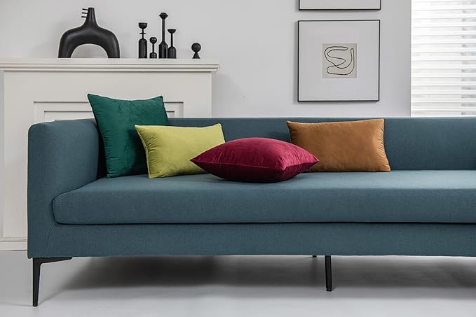 Throw Pillow Covers 16x16 Burgundy: Pack of 2 Cozy Soft Velvet Square Modern Luxury Decorative Throw Pillow Cases for Christmas Sofa Couch Living Room Bed Home Decor