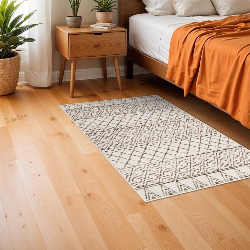 Small Rug 2x3 Washable - Moroccan Kitchen Area Rugs Low Pile Indoor Mat Non Slip with Rubber Backing Soft Area Rug Pet Friendly for for Entryway Front Door Bedroom 2x3 Geo Beige - color: Geo Beige, size: 2' x 3' (Rectangular)
