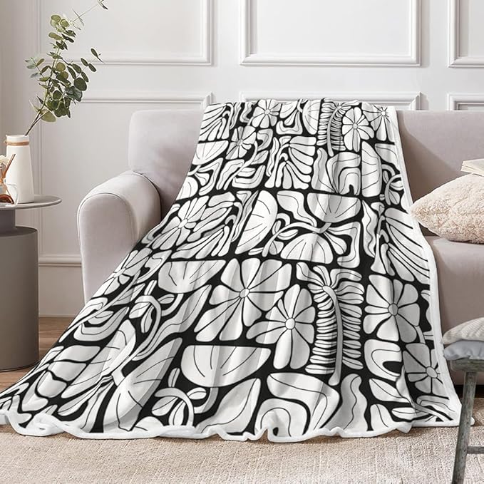 Boho Abstract Colorful Floral Throw Blanket, Vintage Retro Patchwork White Flower Botanical Geometric Aesthetic Groovy Flannel Throw Blanket for Chair Bed Sofa Couch, 60X70IN