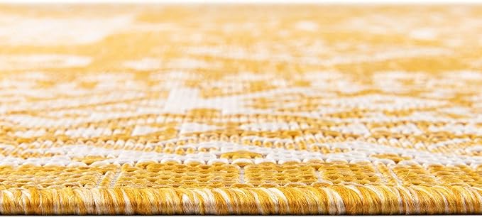Rugs.com Outdoor Aztec Collection Rug – 8 Ft Round Yellow Flatweave Rug Perfect for Kitchens, Dining Rooms