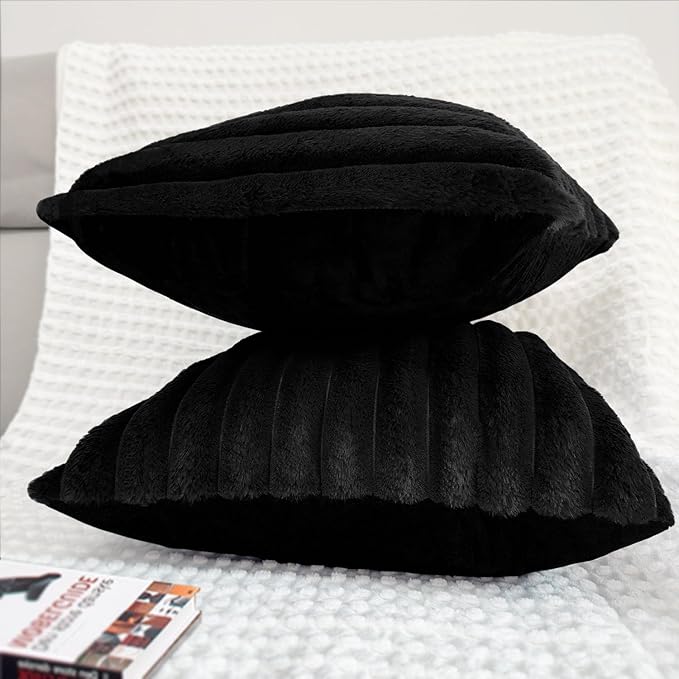 1 Pack 18x18 Pillow Cover Velvet Pillow Covers, Faux Fur Square Throw Pillow Covers for Living Room Decorations Throw Pillow Case, Throw Pillow Cover Cushion Cover for Home Sofa Bedroom Car, Black