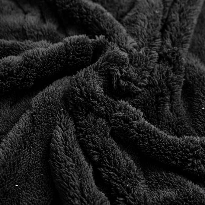 YUSOKI Queen Size Blanket Single Layer,Weight(4.4lb),370GMS-3D Stylish Design for Gift Home Decor (Black,90"x90")
