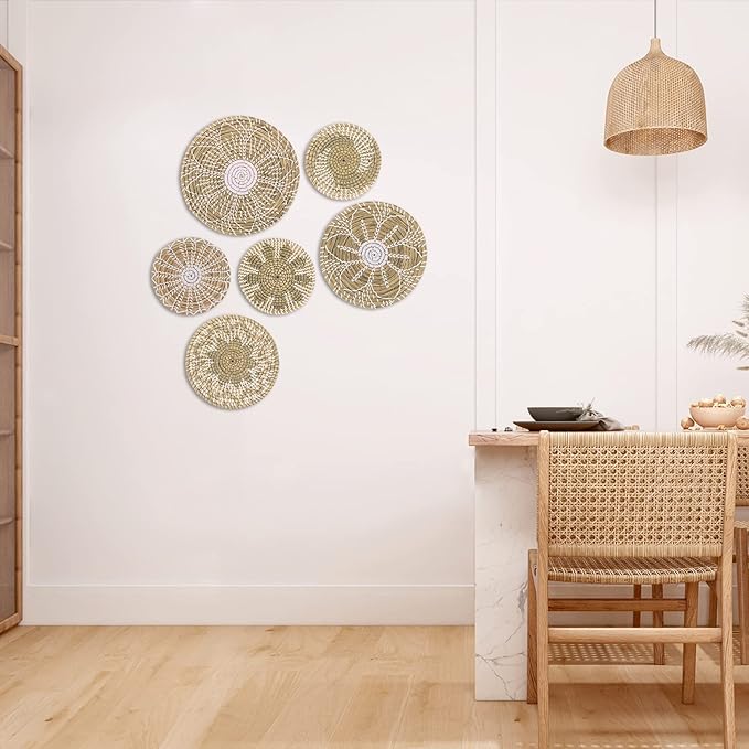 Boho Wall Basket Decor Set of 6 - Hanging Woven Basket Wall Decor, Handcrafted Round Flat Seagrass Baskets Wall Art, for Rustic、Farmhouse、Home - Unique Wicker Wall Basket Decor （White Classic）