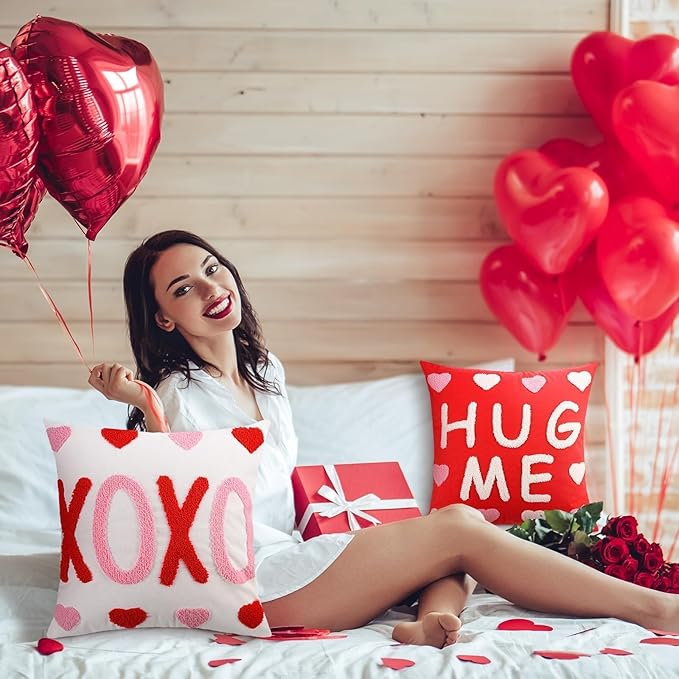 2 Pcs Tufted Valentine's Day Pillow Covers 18'' Red White Heart Throw Pillow Cases 3D Soft Plush Faux Fur Wool Couch Cushion Case for Chair Sofa Bedroom Living Room Home Decor