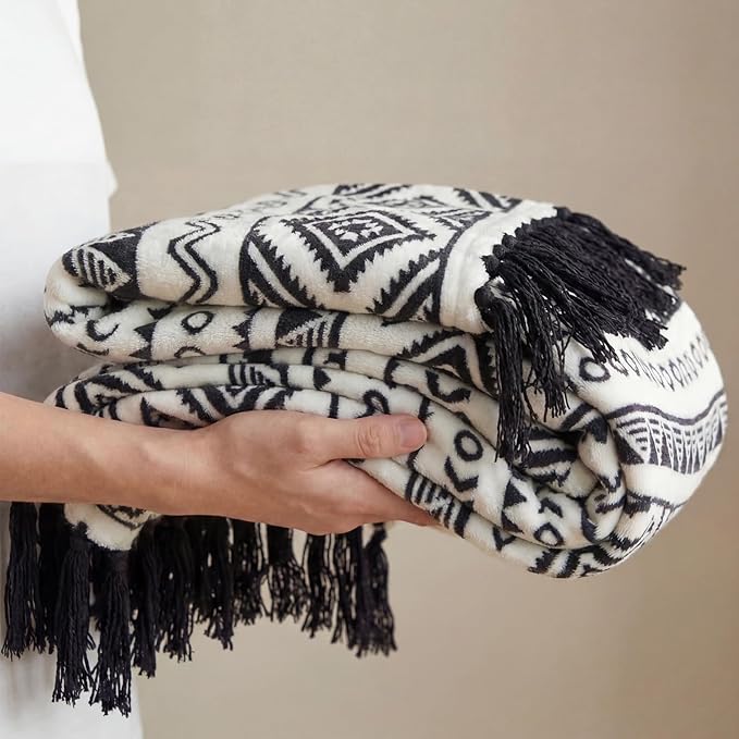 CASAAGUSTO Boho Throw Blanket - Black and White Decorative Blankets with Tassel, Printed Flannel Bohemian Blanket for Chair, Bed, Sofa, Couch(60 * 80, Black and White)