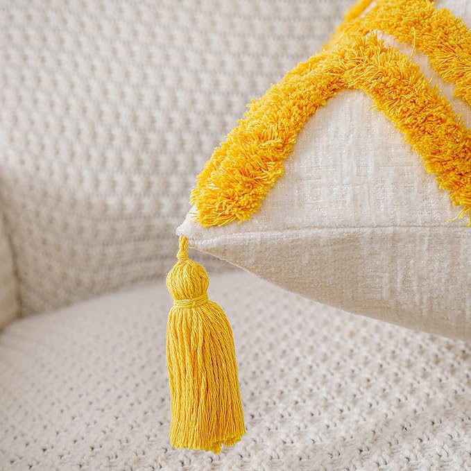 PANOD Super Soft Farmhouse Decorative Plush Throw Pillow Covers 18 x 18 Yellow,Solid Diamond Pattern Tufted with Tassels Modern Accent Boho Square Cushion Cover Pillow Case for Couch Sofa