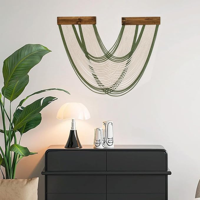 EOBTAIN Green Macrame Wall Hanging Macrame Wall Decor, Handmade Beige Yarn Tassel Boho Tapestry Woven Wall Art for Bedroom Living Room Backdrop Apartment Home Decorations, 23.6x31.5 Inch